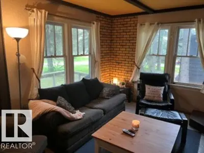 Interior photo 1 of 515 5th St. Norris Beach