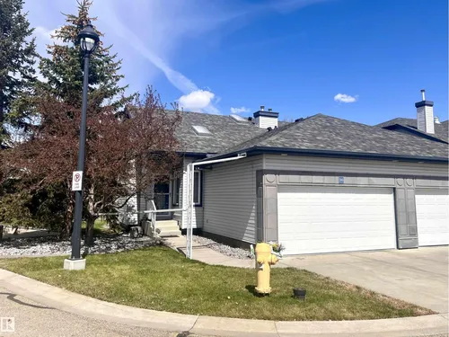 #36 3003 34 AV NW, Edmonton - $384,900