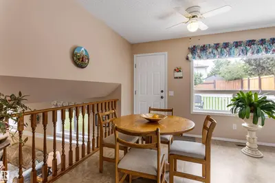 Interior photo 2 of 2 DUNVEGAN CT