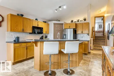 Interior photo 3 of 1211 APPLETON CL