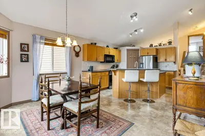Interior photo 2 of 1211 APPLETON CL