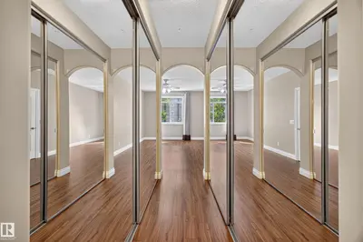 Interior photo 2 of #401 10178 117 ST NW