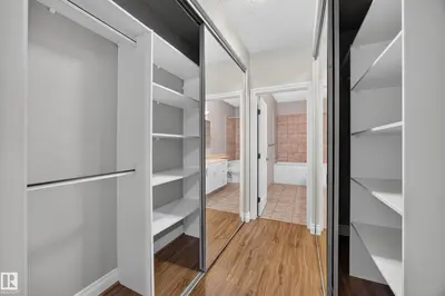 Interior photo 3 of #401 10178 117 ST NW
