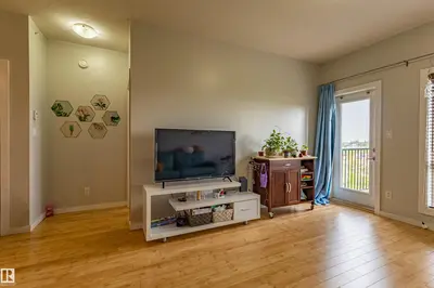 Interior photo 3 of #407 9523 160 AV NW
