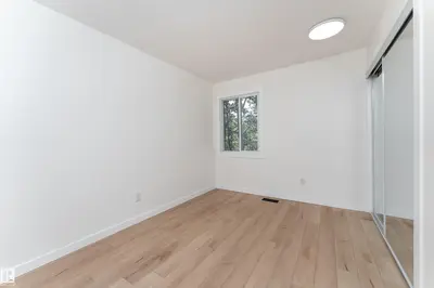Interior photo 3 of #10 1415 62 ST NW
