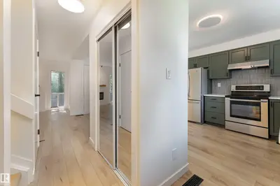Interior photo 2 of #10 1415 62 ST NW