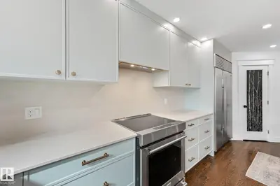 Interior photo 4 of 10974 126 ST NW