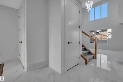 Interior photo 4 of 4005 39 ST
