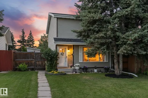 4718 35 AV NW, Edmonton - $379,900