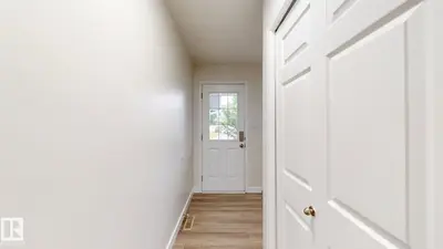 Interior photo 2 of 1150 37B AV NW