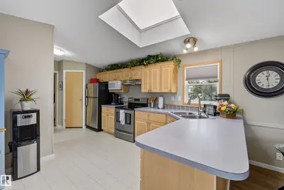 Interior photo 4 of 3338 Lakeview RD NW