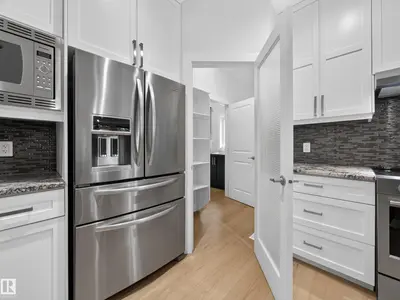 Interior photo 4 of #59 10550 ELLERSLIE RD SW