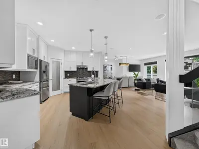 Interior photo 3 of #59 10550 ELLERSLIE RD SW
