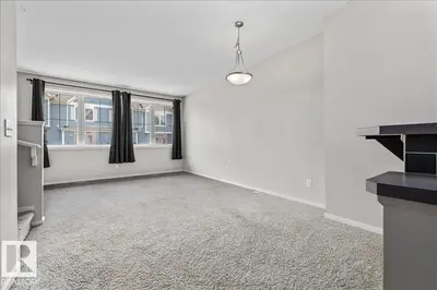 Interior photo 3 of #31 603 WATT BV SW