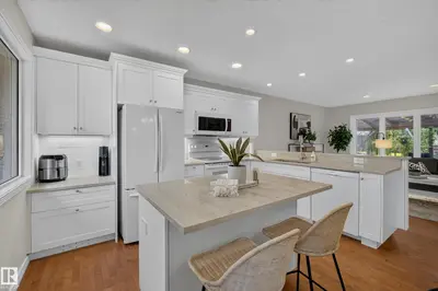 Interior photo 2 of 9562 81 ST NW