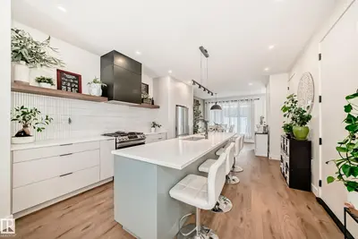 Interior photo 4 of 10936 117 ST NW