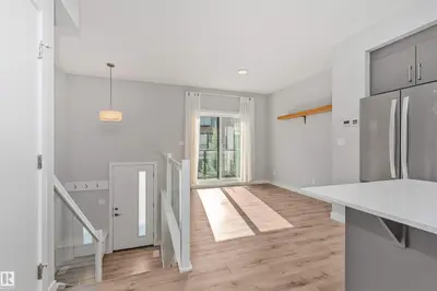 Interior photo 1 of #17 1729 KEENE CR SW