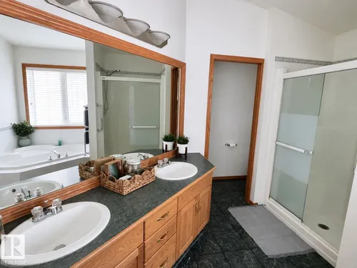 16203 89 ST NW, Edmonton - $777,000