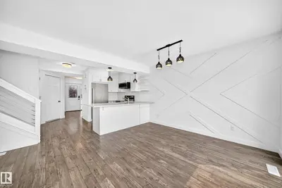 Interior photo 3 of 13005 162A AV NW