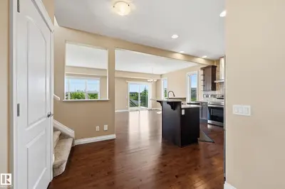 Interior photo 3 of 1590 Chapman WY SW