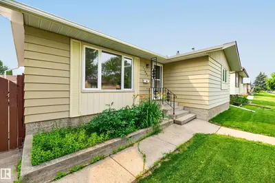 Interior photo 1 of 11607 139 AV NW