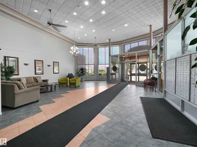 Interior photo 3 of #228 15499 CASTLE DOWNS RD NW