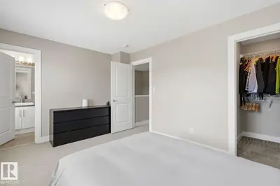 Interior photo 4 of 206 SOUTHFORK DR