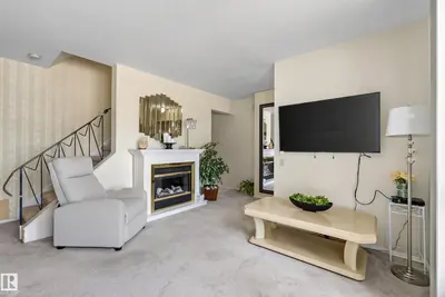 Interior photo 1 of 117 MAYFAIR MEWS ME NW