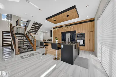 Interior photo 4 of 4017 47 AV