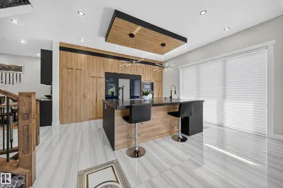 Interior photo 3 of 4017 47 AV