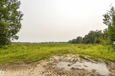 Interior photo 3 of Twp Rd 534 and Hwy 43