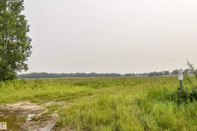 Interior photo 2 of Twp Rd 534 and Hwy 43