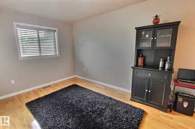 Interior photo 3 of 4928 50A AV
