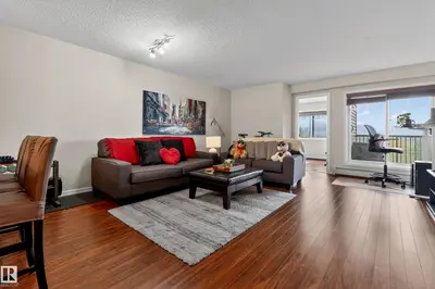Interior photo 2 of #419 271 CHARLOTTE WY