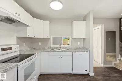 Interior photo 4 of #2 13833 30 ST NW