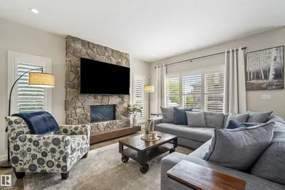 Interior photo 4 of 5966 EDMONDS CR NW NW