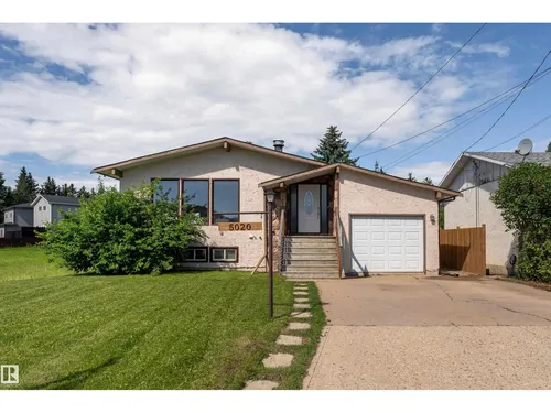 5020 51 ST, Calmar - $404,900