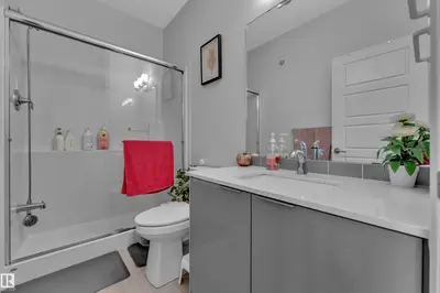 Interior photo 4 of 2606 Donaghey CR SW SW