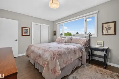 Interior photo 2 of 6503 88 AV NW