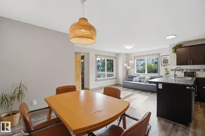 Interior photo 4 of 17621 10 AV SW SW