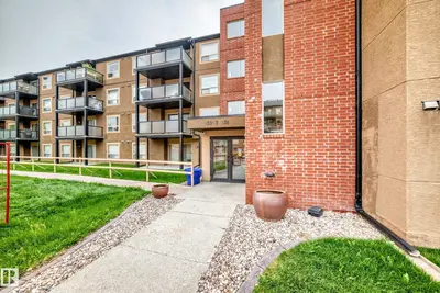 Interior photo 1 of #218 13907 136 ST NW