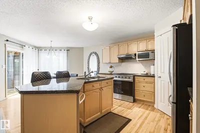 Interior photo 2 of 24 EVERWOOD CL