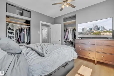 Interior photo 4 of 5712 50 AV