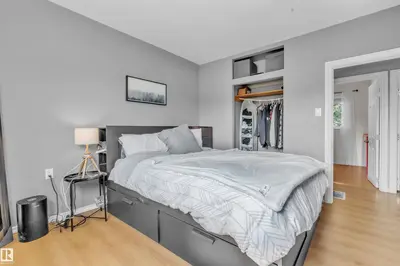 Interior photo 3 of 5712 50 AV