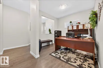Interior photo 2 of 2709 Collins Crescent SW SW