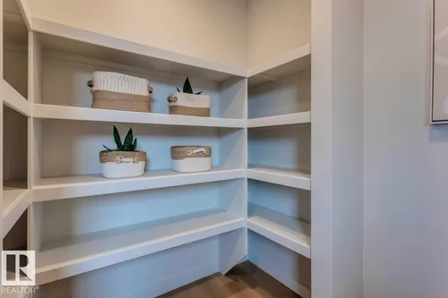 6311 30 AV SW, Edmonton - $717,855