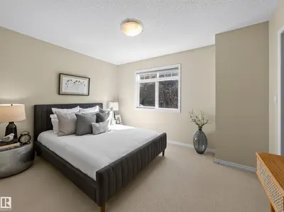 Interior photo 3 of 
