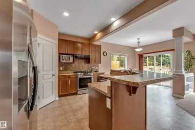 Interior photo 4 of 6947 19A AV SW