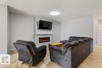 Interior photo 3 of 7113 177A AV NW