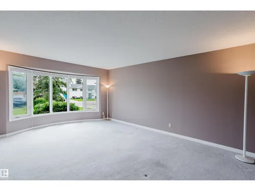 3936 72 ST NW, Edmonton - $525,000